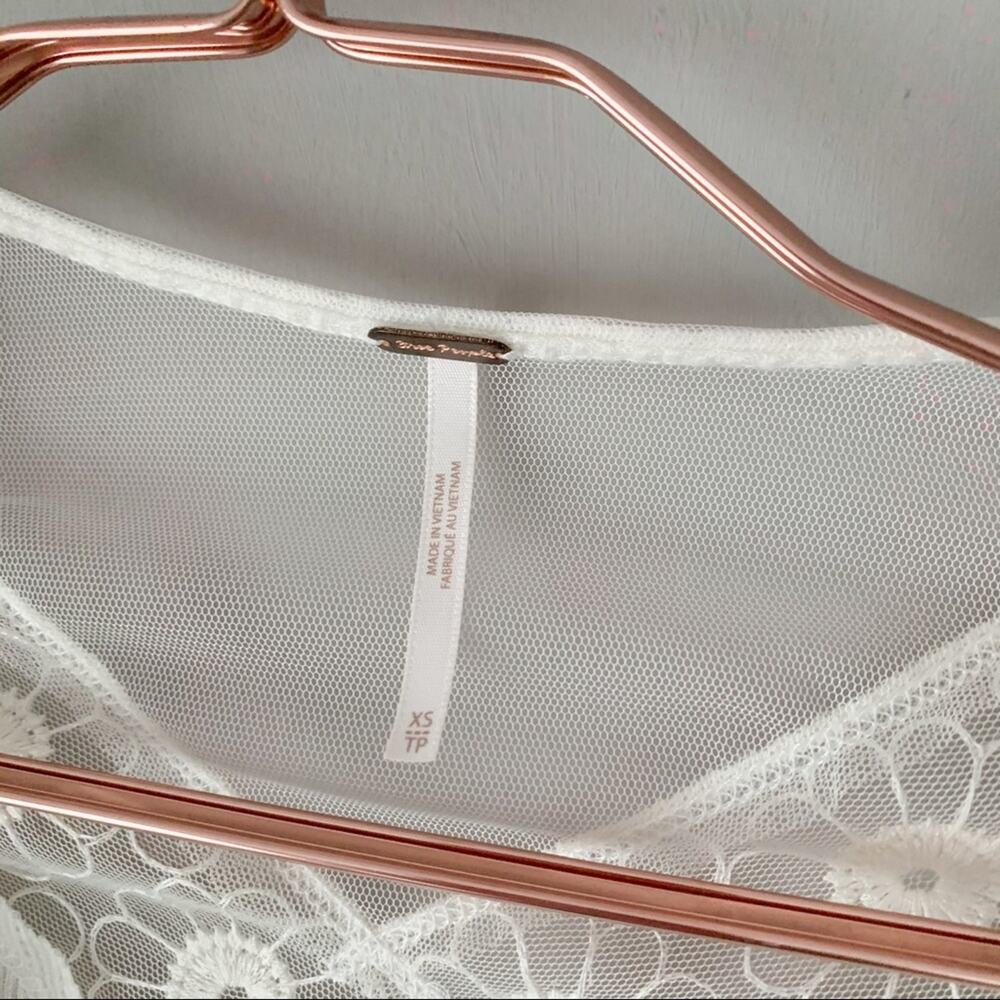 Free People Cream Lace-Trim Long Sleeve Tee - Picture 7 of 14